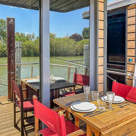 Bord Du Canal Du Rhone A Sete Sur "Cesar" ヴォヴェール エクステリア 写真